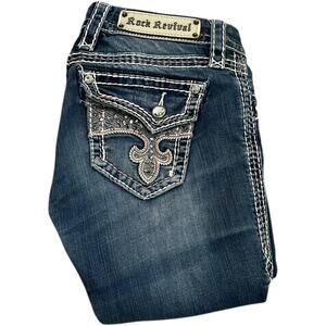 Rock Revival Vintage Y2K Studded Fluer De Lis Avery Capri Jeans